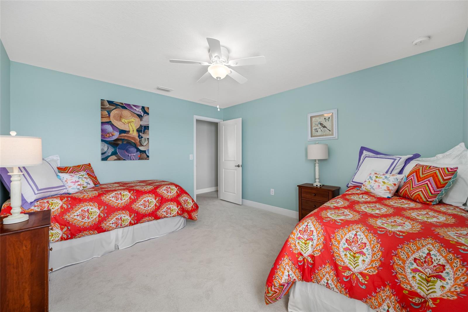 Listing photo id 33 for 19709 Long Lake Ranch Boulevard