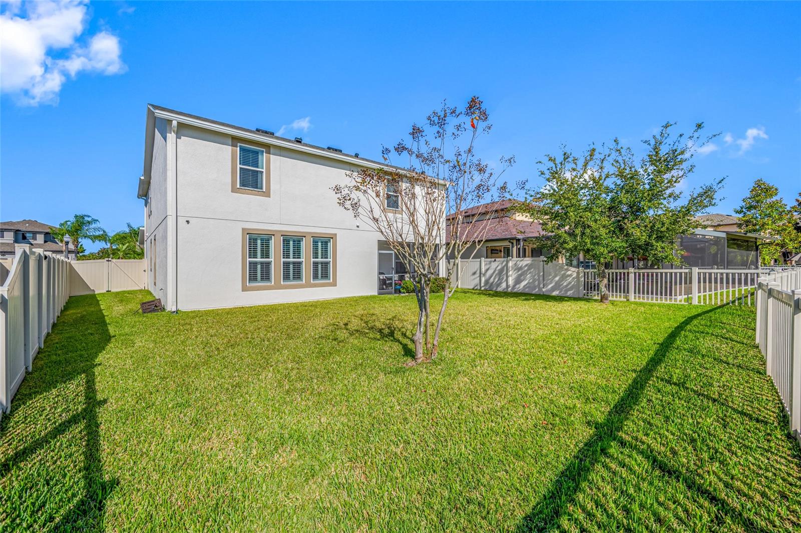 Listing photo id 47 for 19709 Long Lake Ranch Boulevard