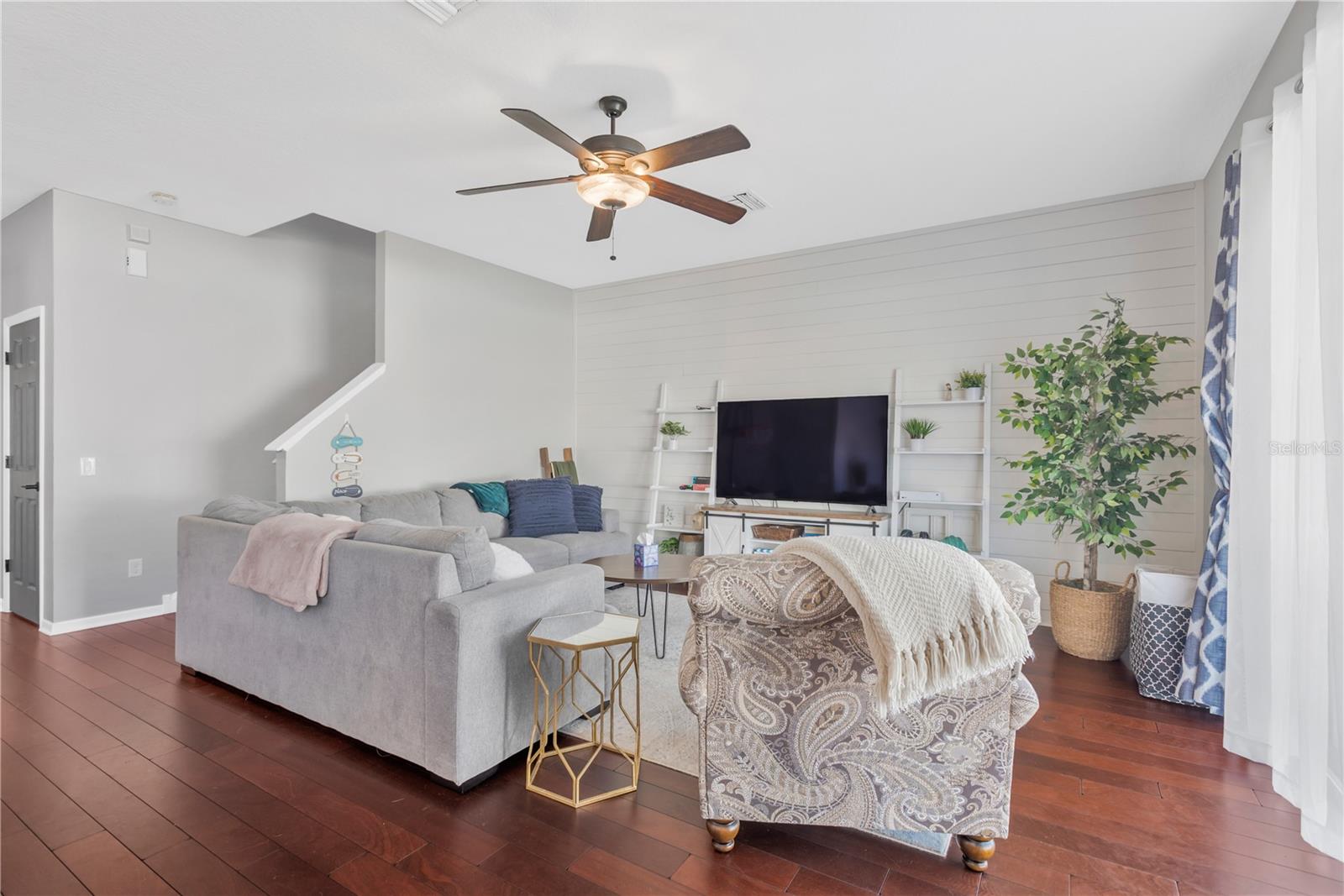 Image 6 of 36 For 18345 Fish Loop