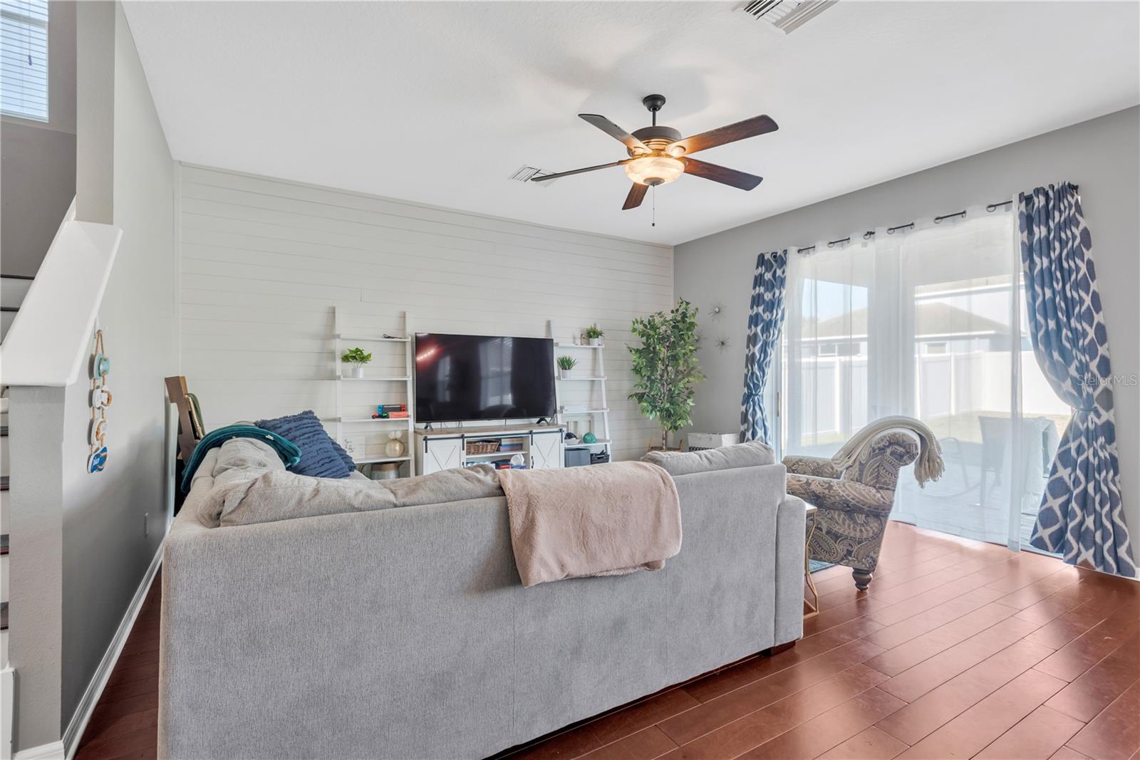 Image 7 of 36 For 18345 Fish Loop