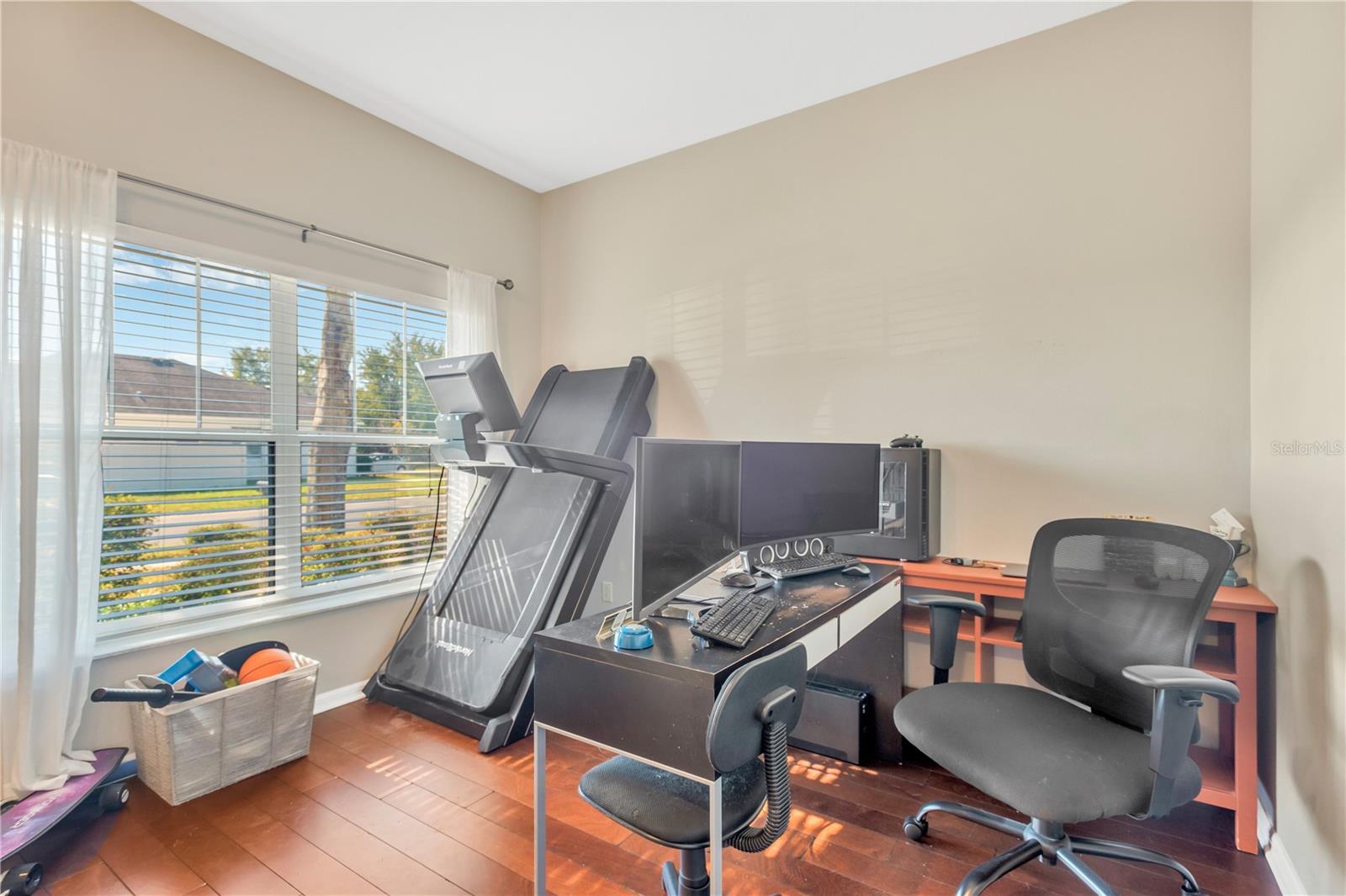 Image 8 of 36 For 18345 Fish Loop