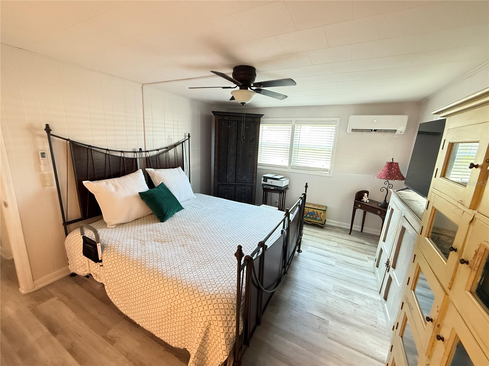 Image 13 of 23 For 622 Mount Oak Avenue Ne 733