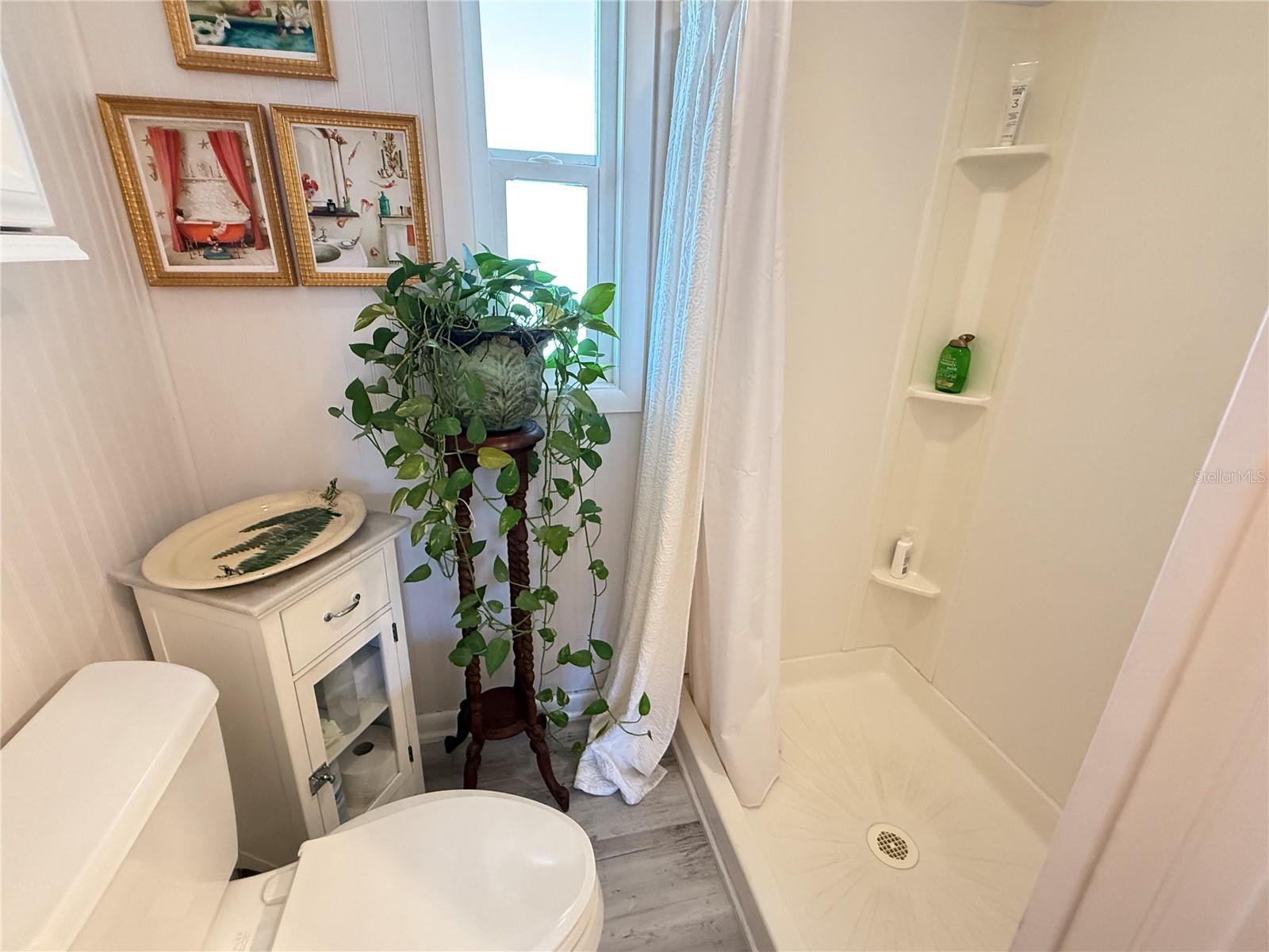 Image 16 of 23 For 622 Mount Oak Avenue Ne 733