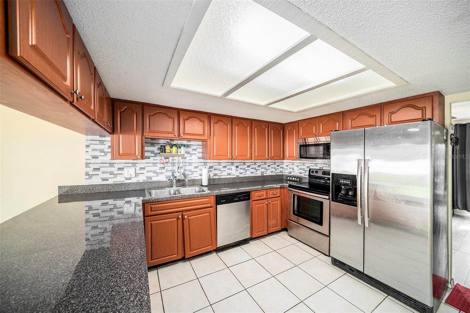 Image 12 of 25 For 4935 Parkway Boulevard