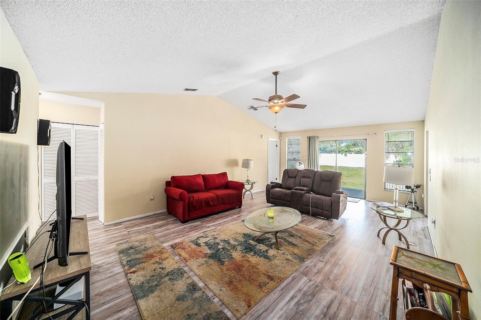 Image 15 of 25 For 4935 Parkway Boulevard