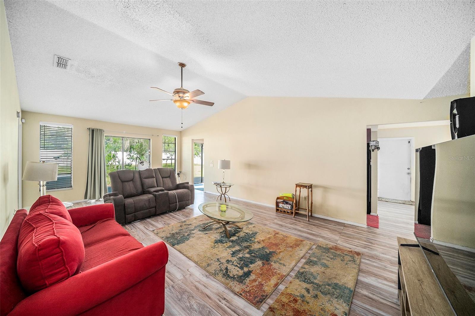 Image 16 of 25 For 4935 Parkway Boulevard