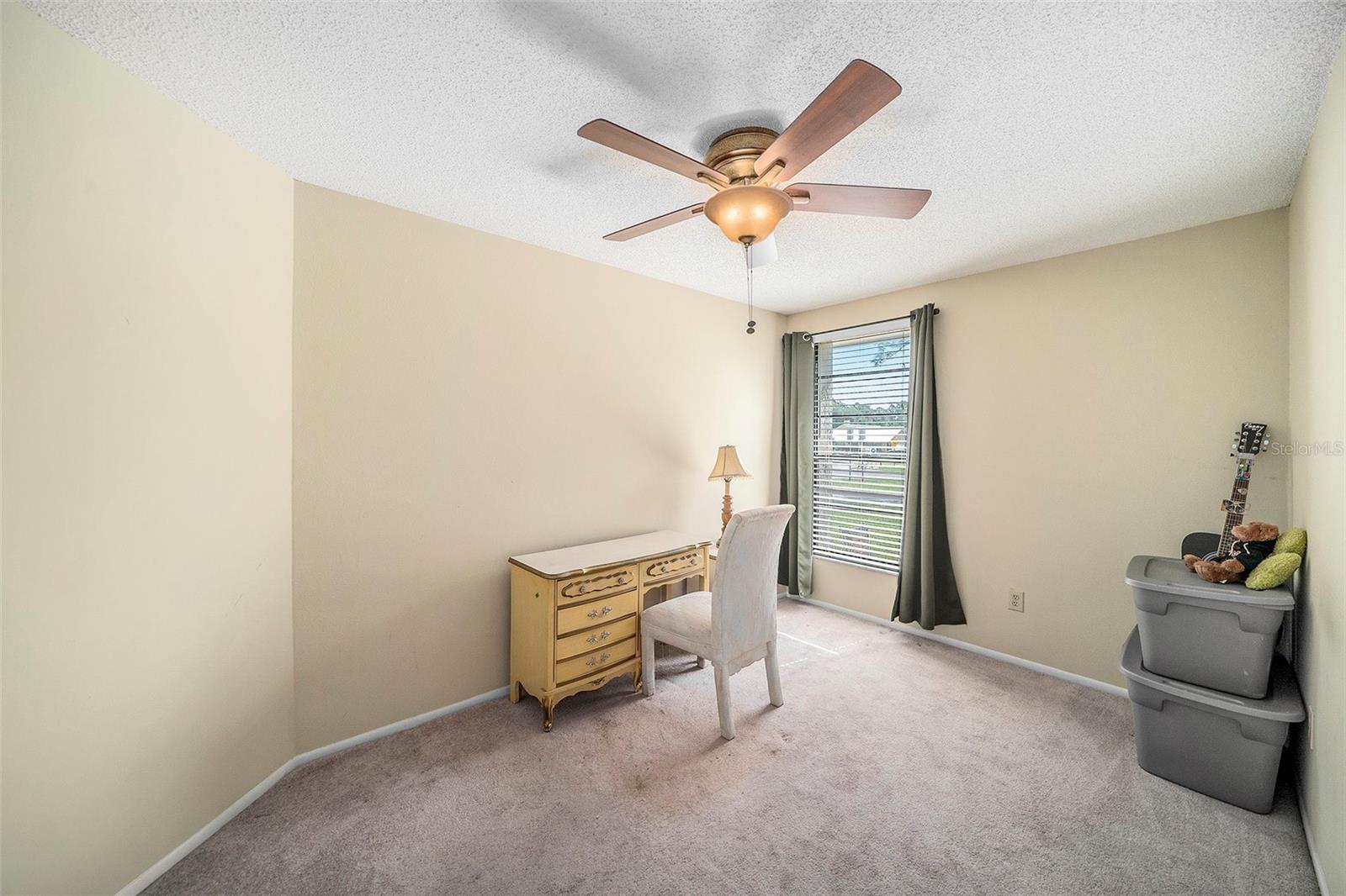 Image 21 of 25 For 4935 Parkway Boulevard