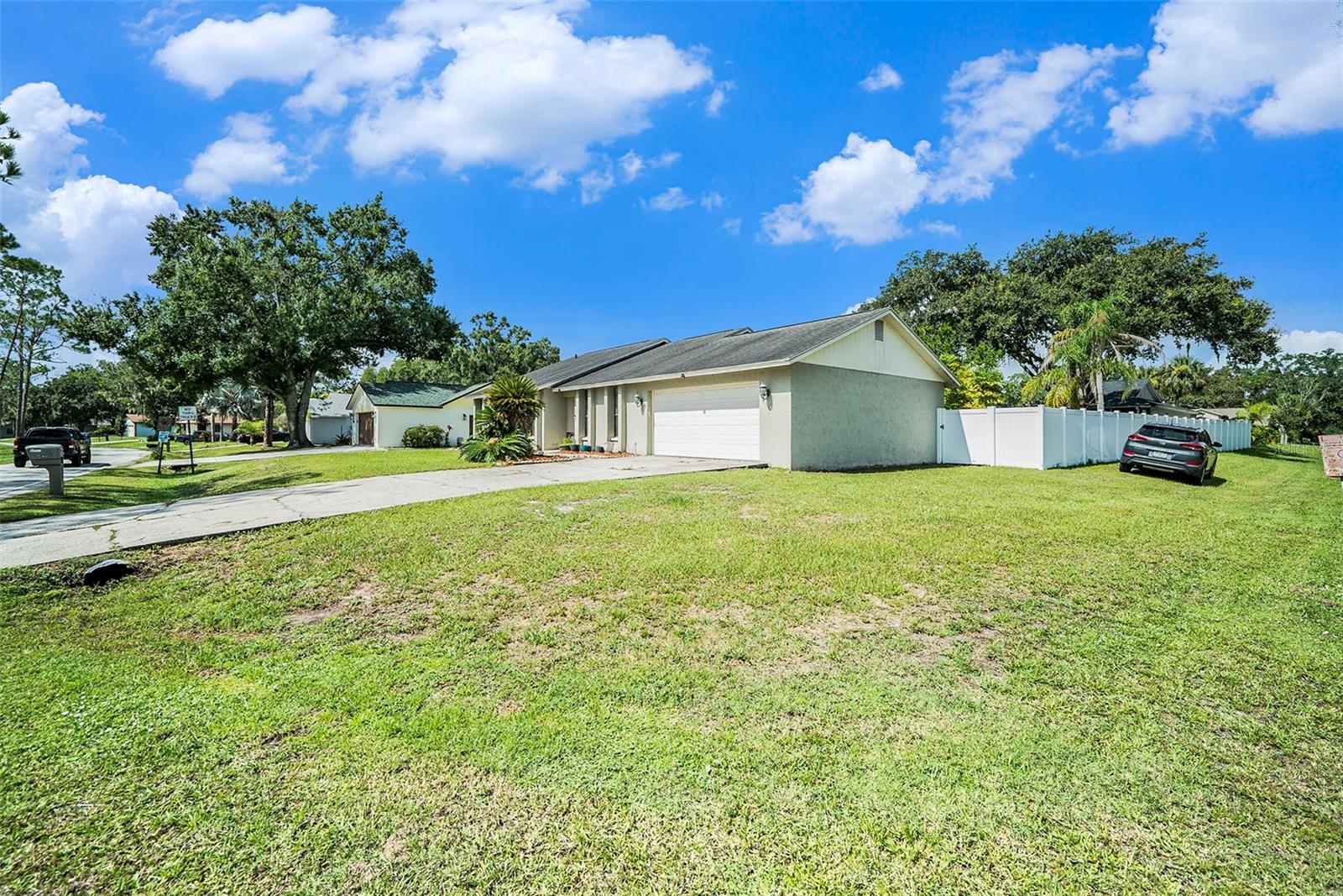 Image 6 of 25 For 4935 Parkway Boulevard