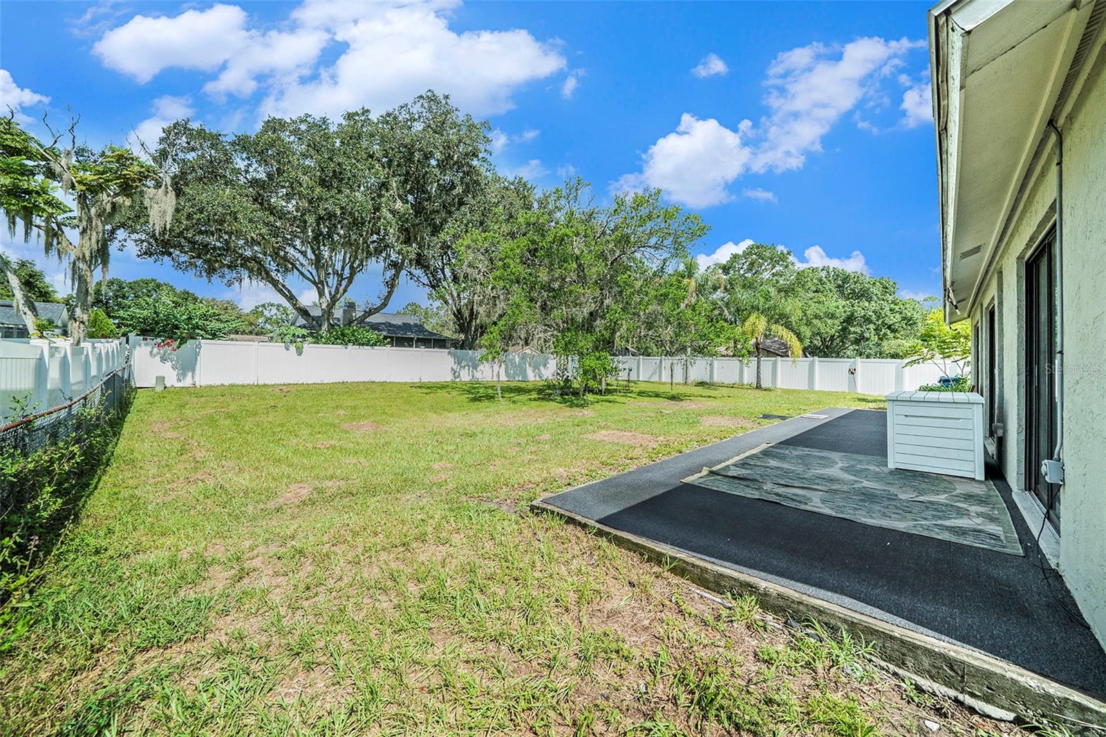 Image 8 of 25 For 4935 Parkway Boulevard