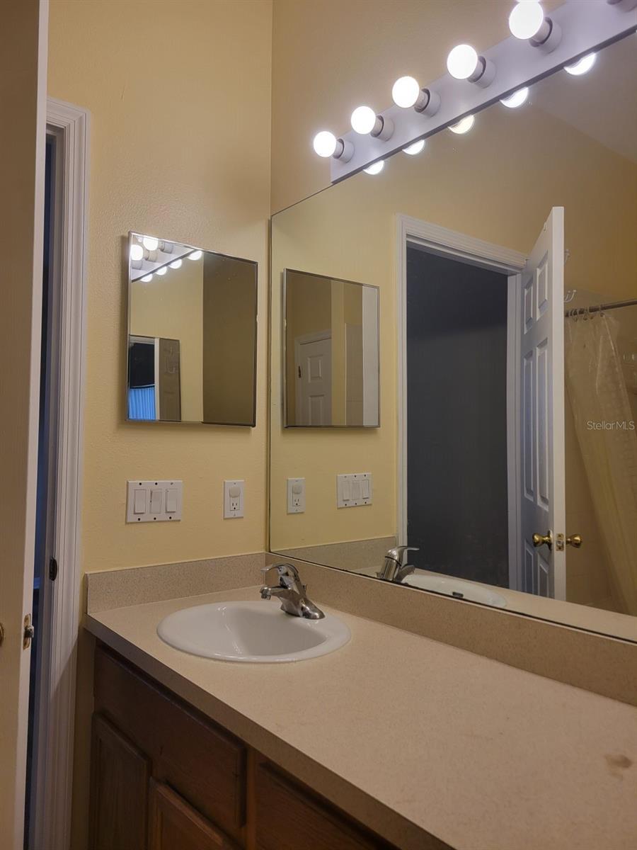 Image 17 of 27 For 7784 75th Street N