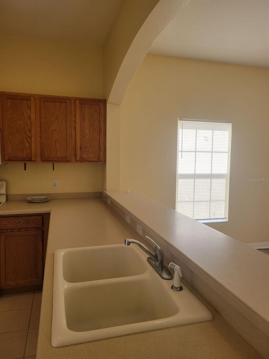 Image 9 of 27 For 7784 75th Street N