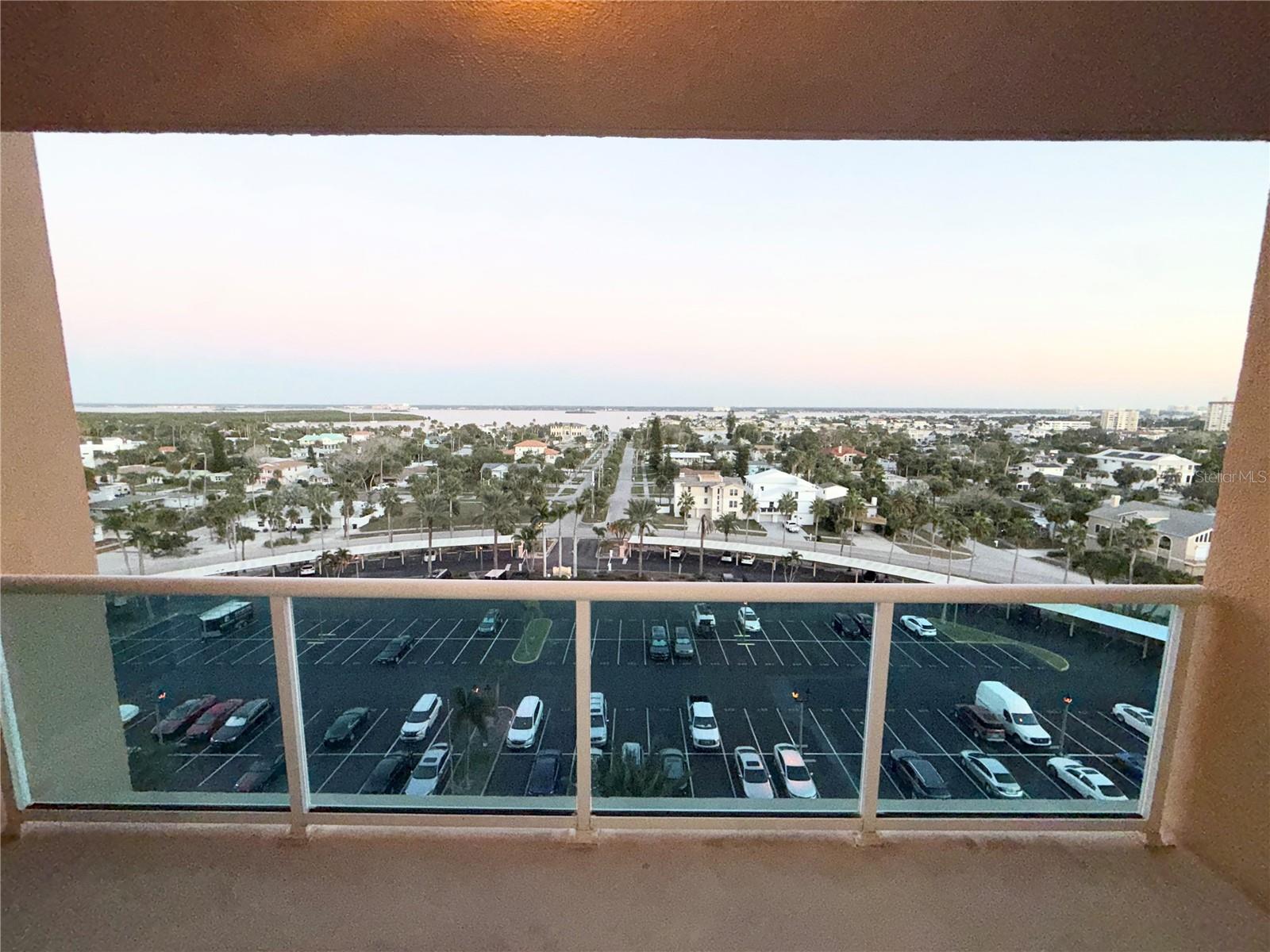 Image 13 of 52 For 880 Mandalay Avenue C808