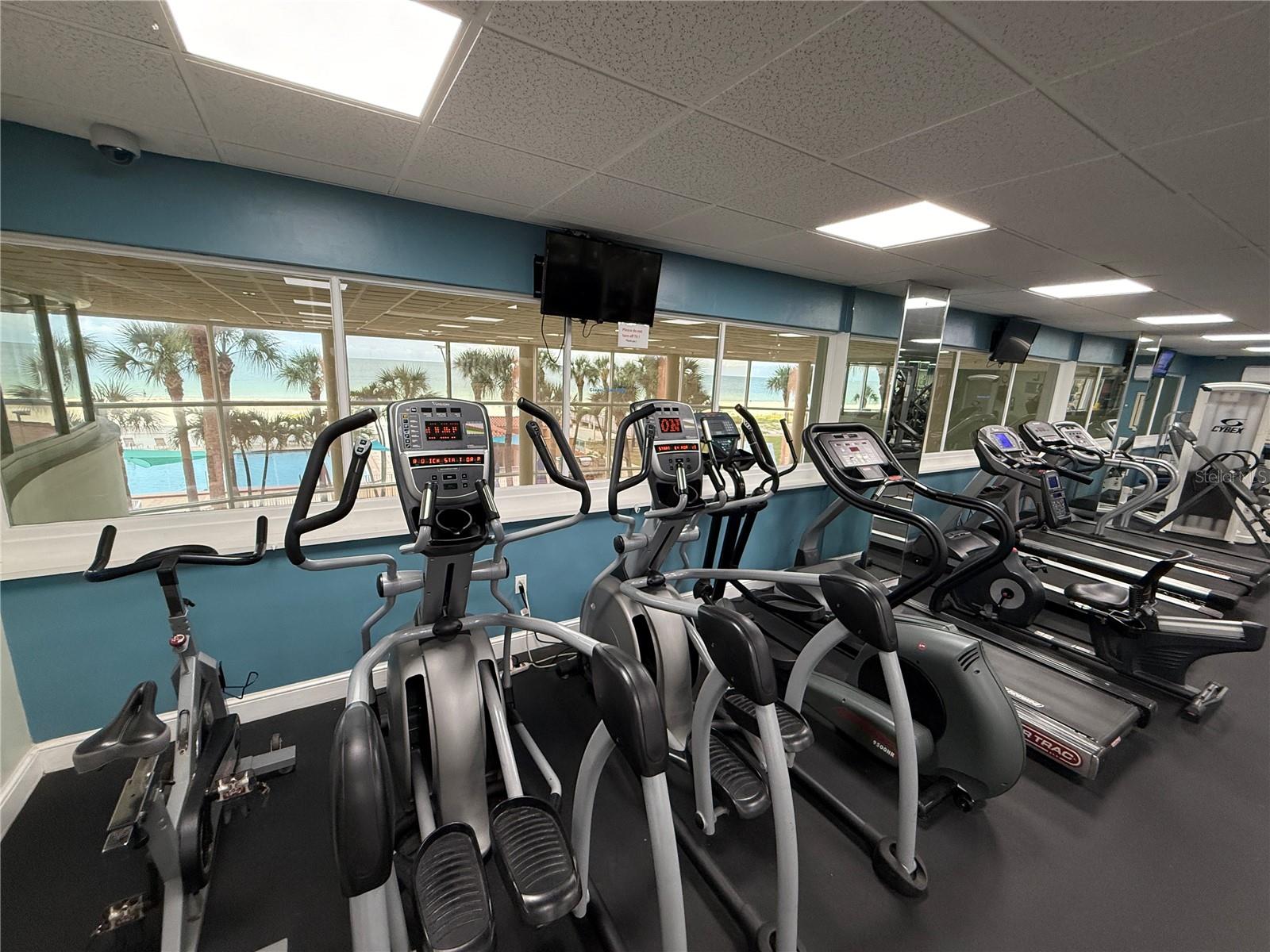 Image 33 of 52 For 880 Mandalay Avenue C808