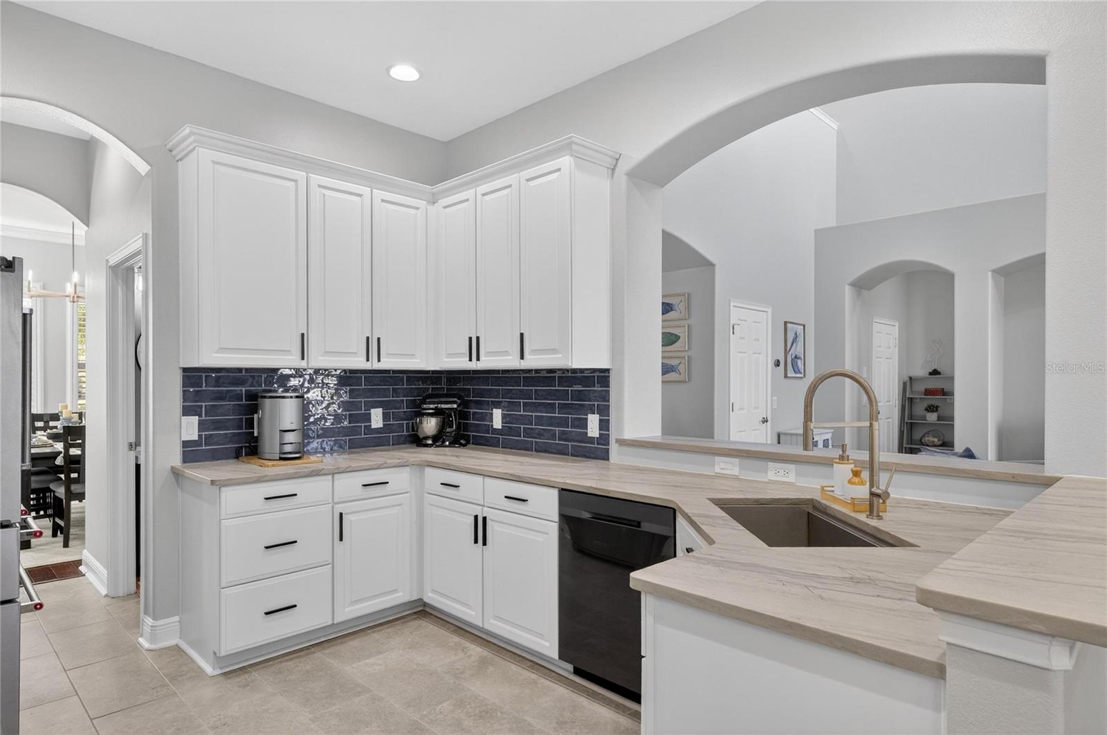 Listing photo id 15 for 5721 Sea Turtle Place