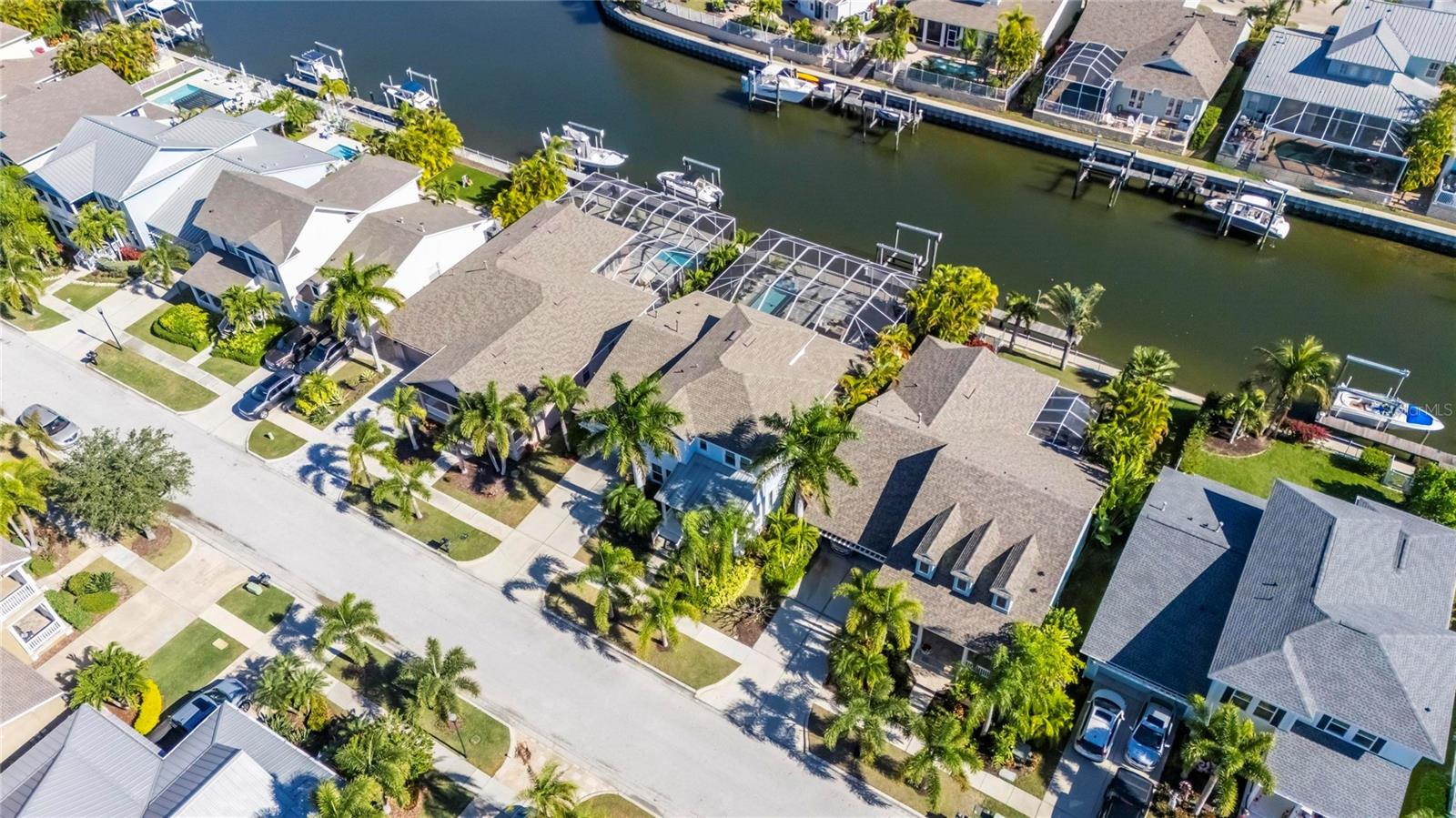 Listing photo id 67 for 5721 Sea Turtle Place