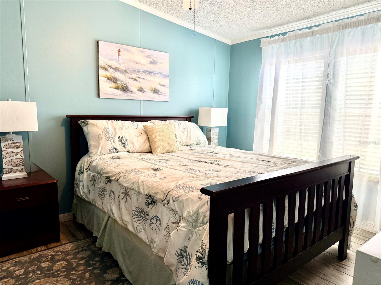 Image 11 of 37 For 221 Saint George Circle