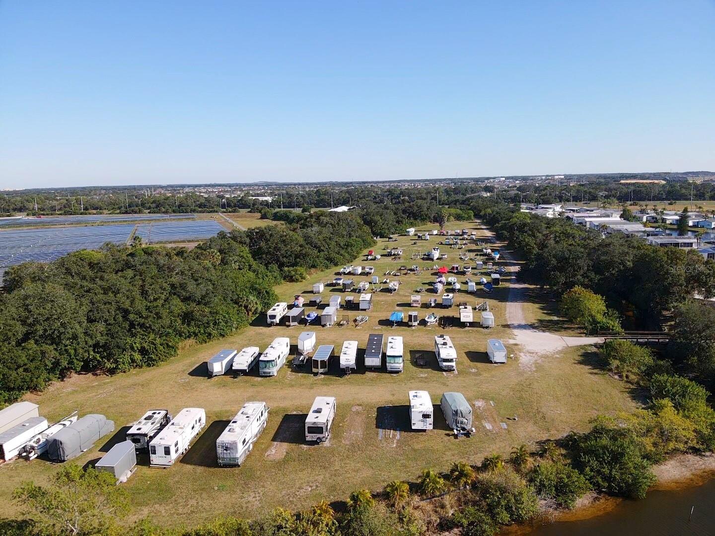 Image 31 of 37 For 221 Saint George Circle