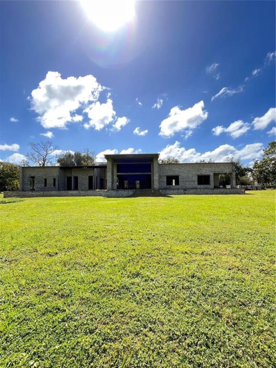 Listing photo id 10 for 1029 Van Dyke Road