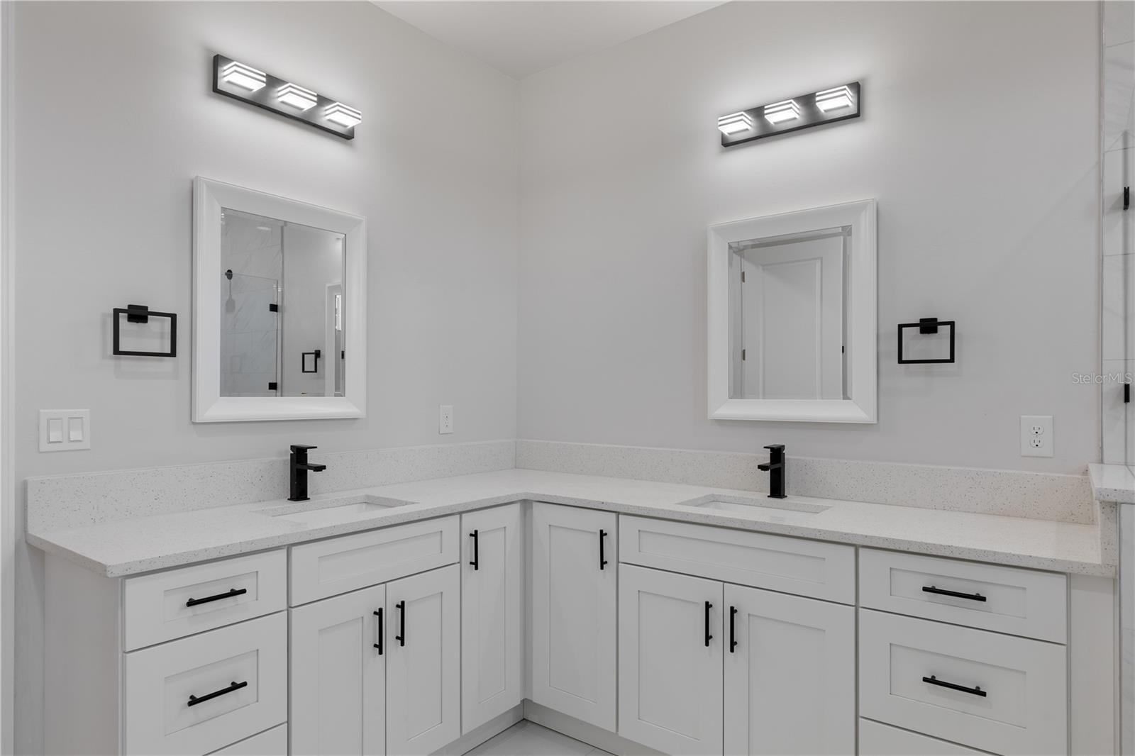 Listing photo id 4 for 521 5th Street