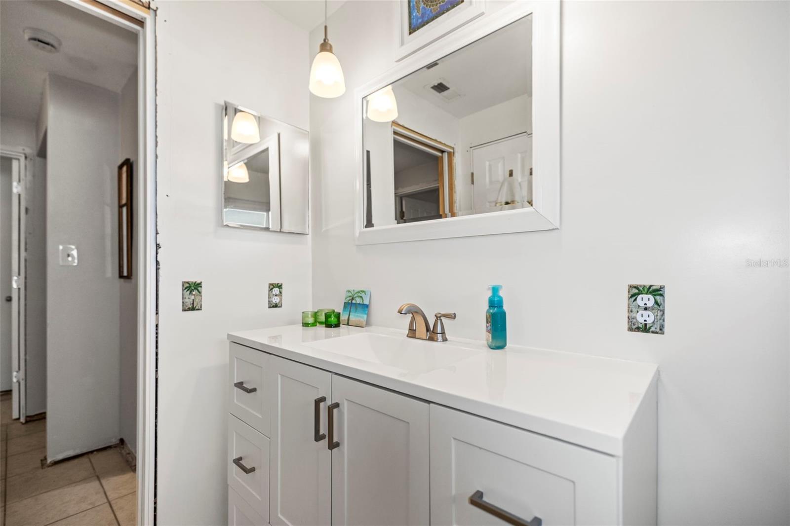 Image 11 of 40 For 54 Nicholas Drive