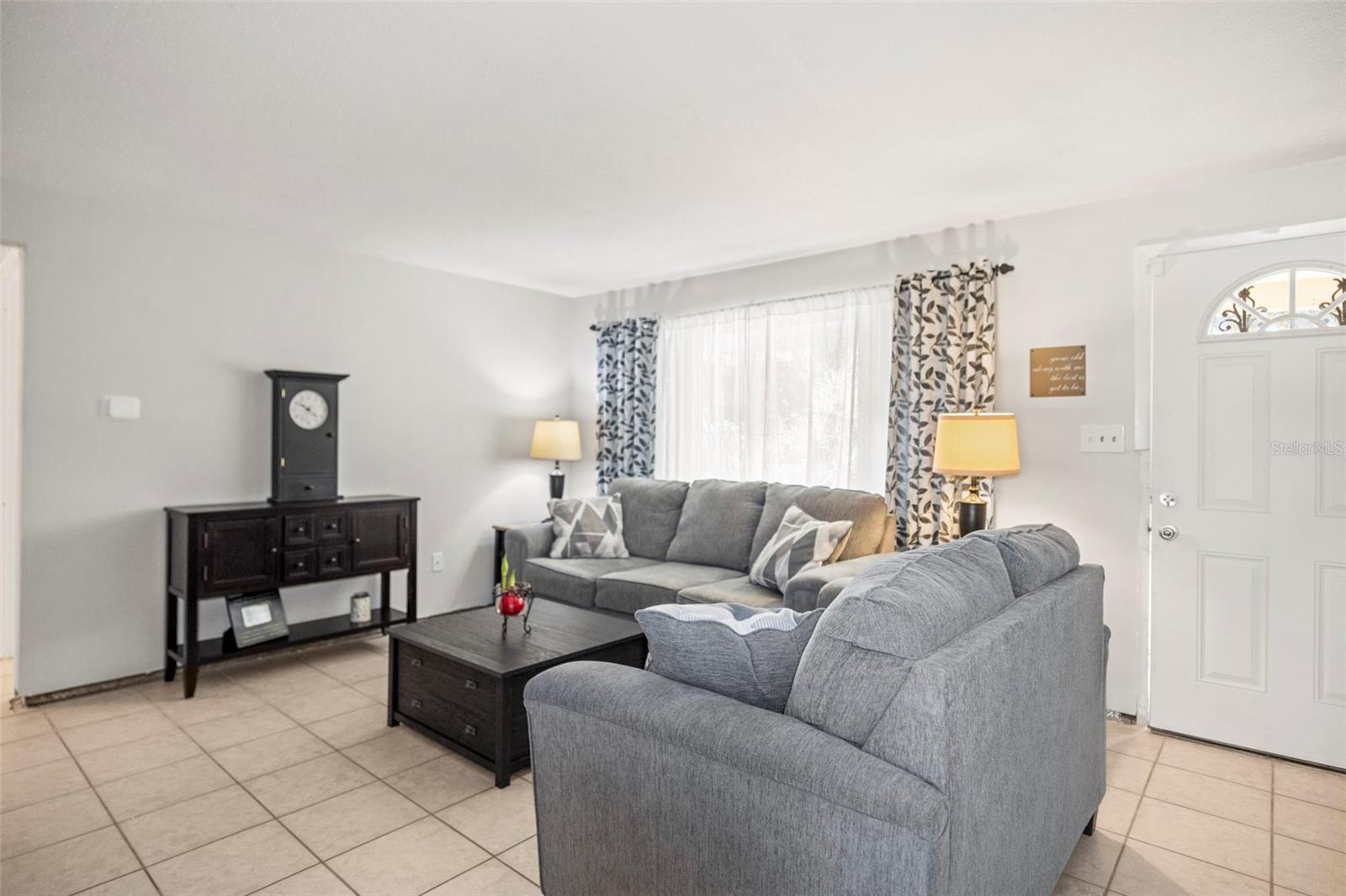 Image 14 of 40 For 54 Nicholas Drive