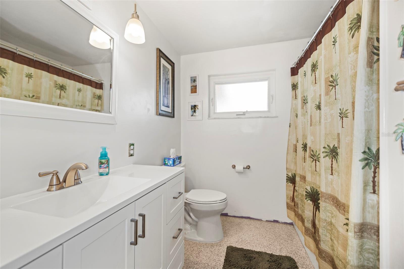 Image 23 of 40 For 54 Nicholas Drive