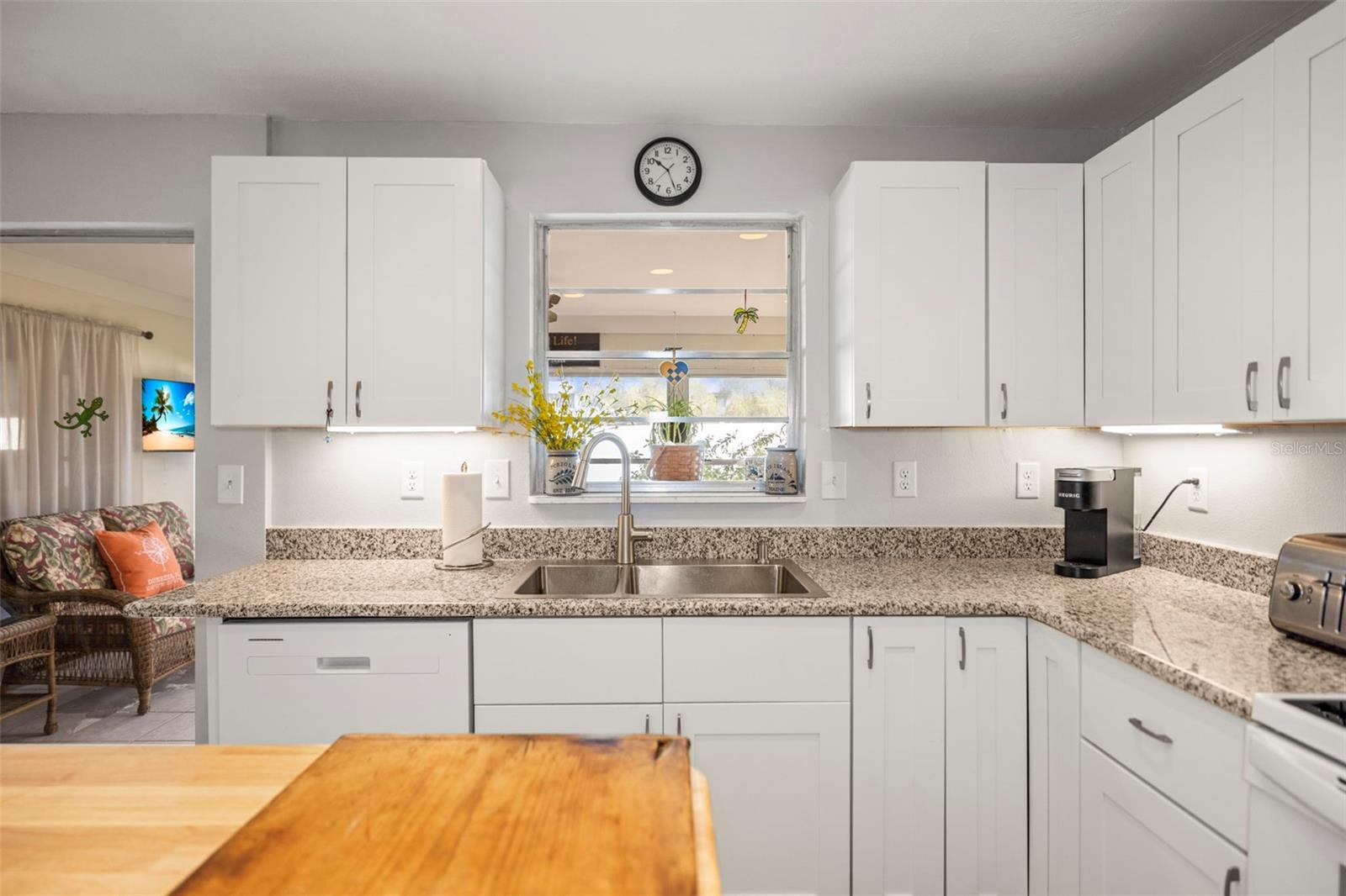 Image 9 of 40 For 54 Nicholas Drive