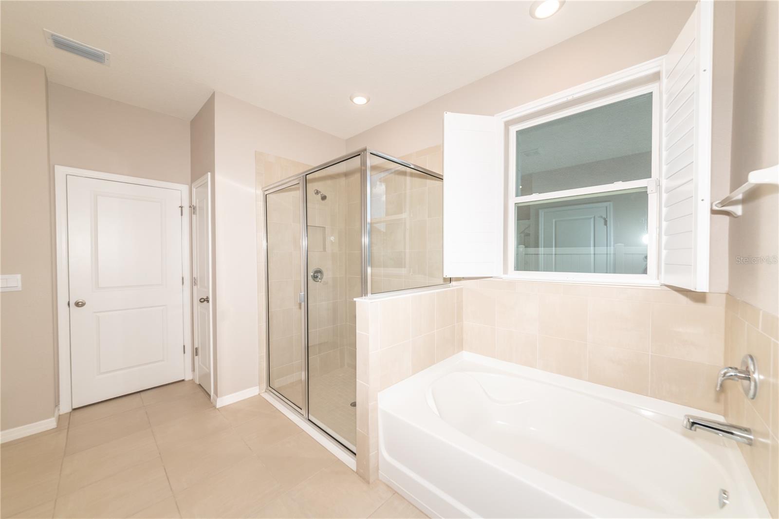 Image 33 of 91 For 16619 Mooner Plank Circle