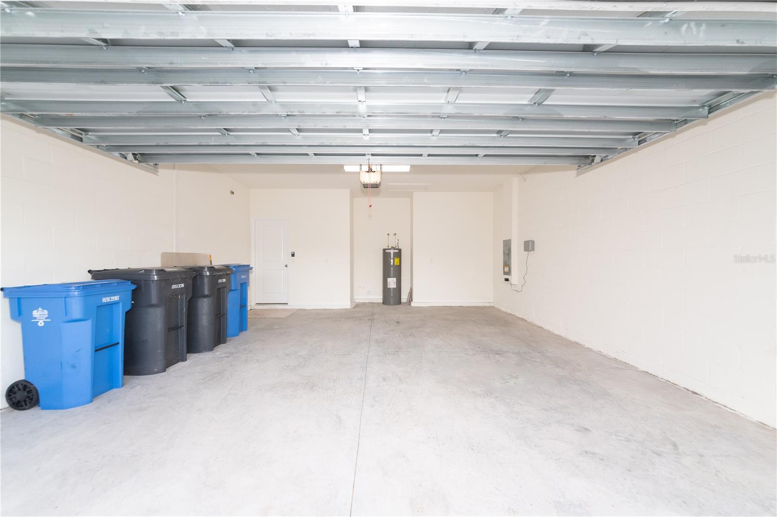 Image 49 of 91 For 16619 Mooner Plank Circle