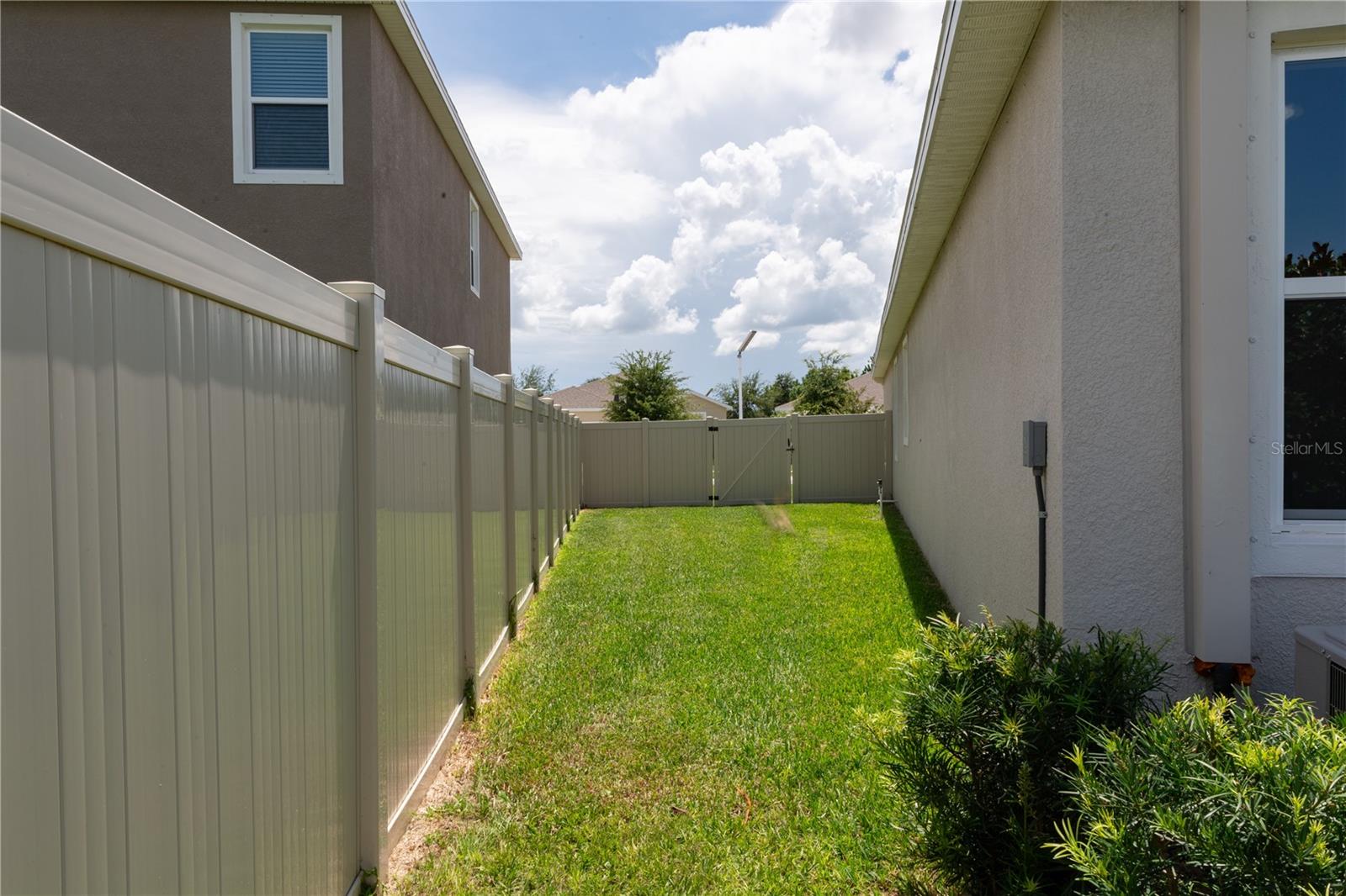 Image 54 of 91 For 16619 Mooner Plank Circle