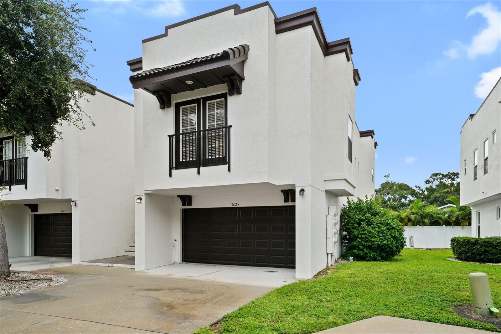 Image 2 of 39 For 3625 Bay Heights Way