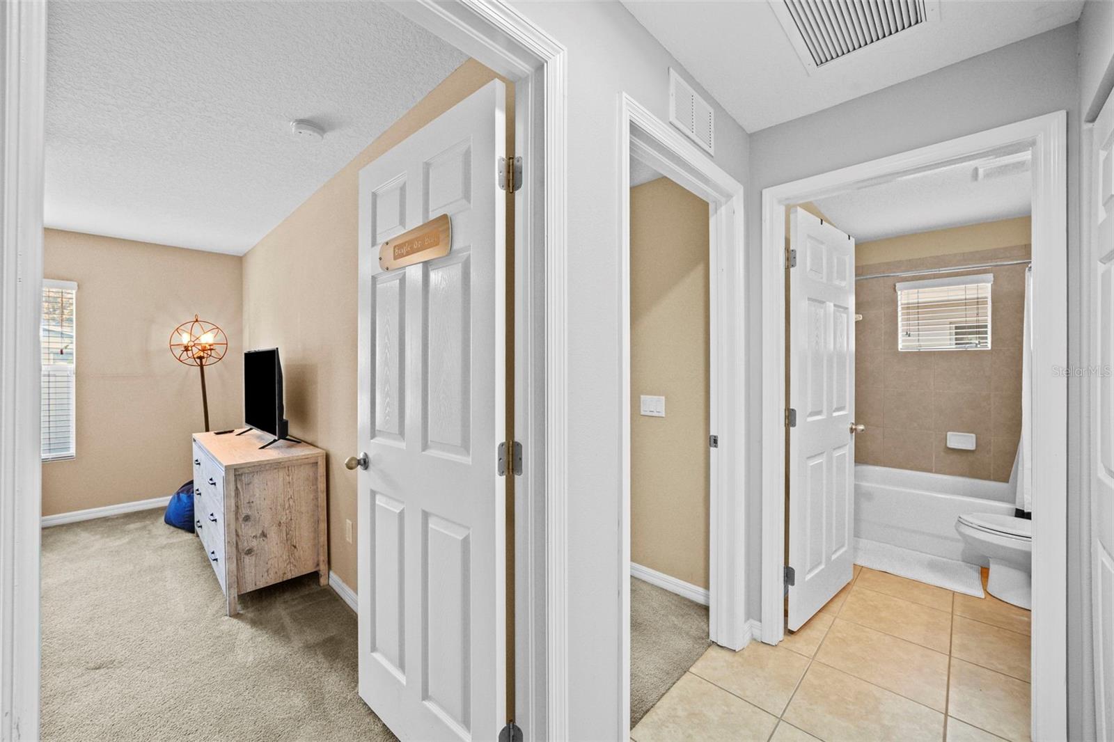 Image 27 of 39 For 3625 Bay Heights Way