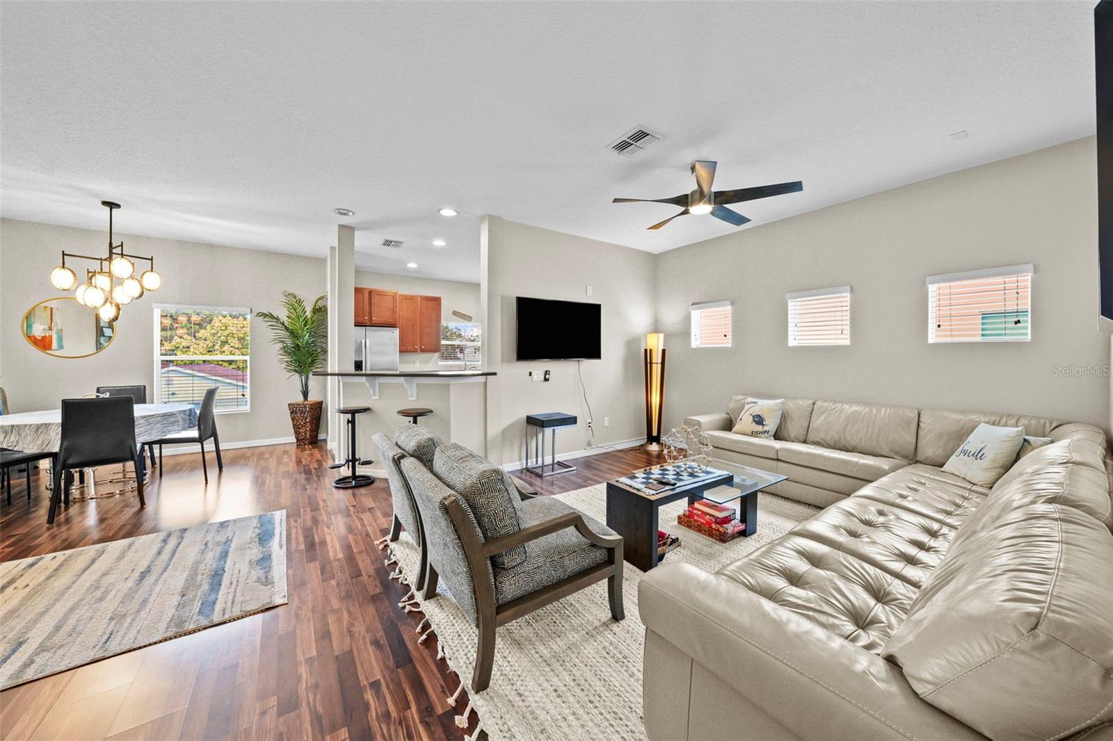 Image 7 of 39 For 3625 Bay Heights Way