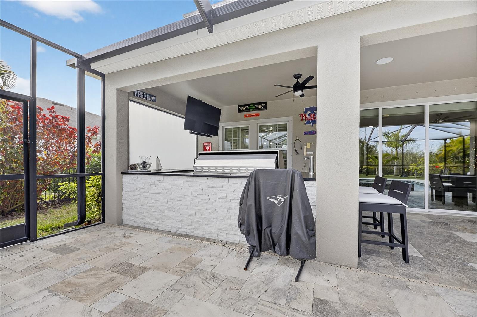 Image 18 of 100 For 7424 Paradiso Drive