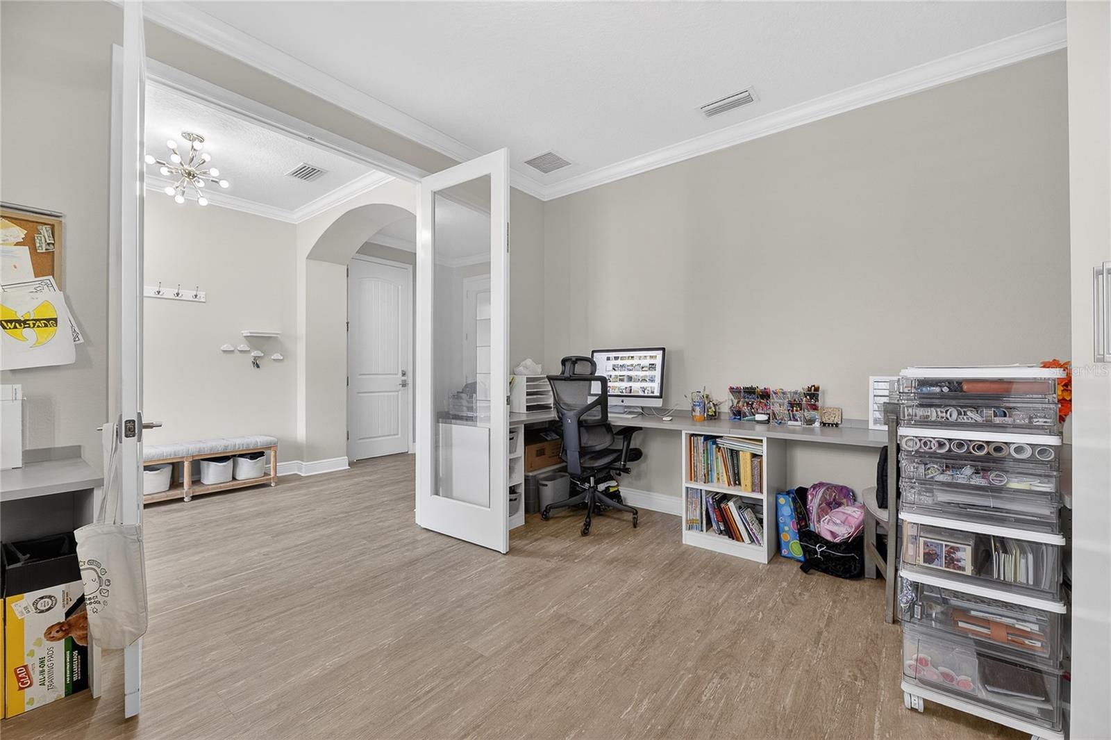 Image 32 of 100 For 7424 Paradiso Drive