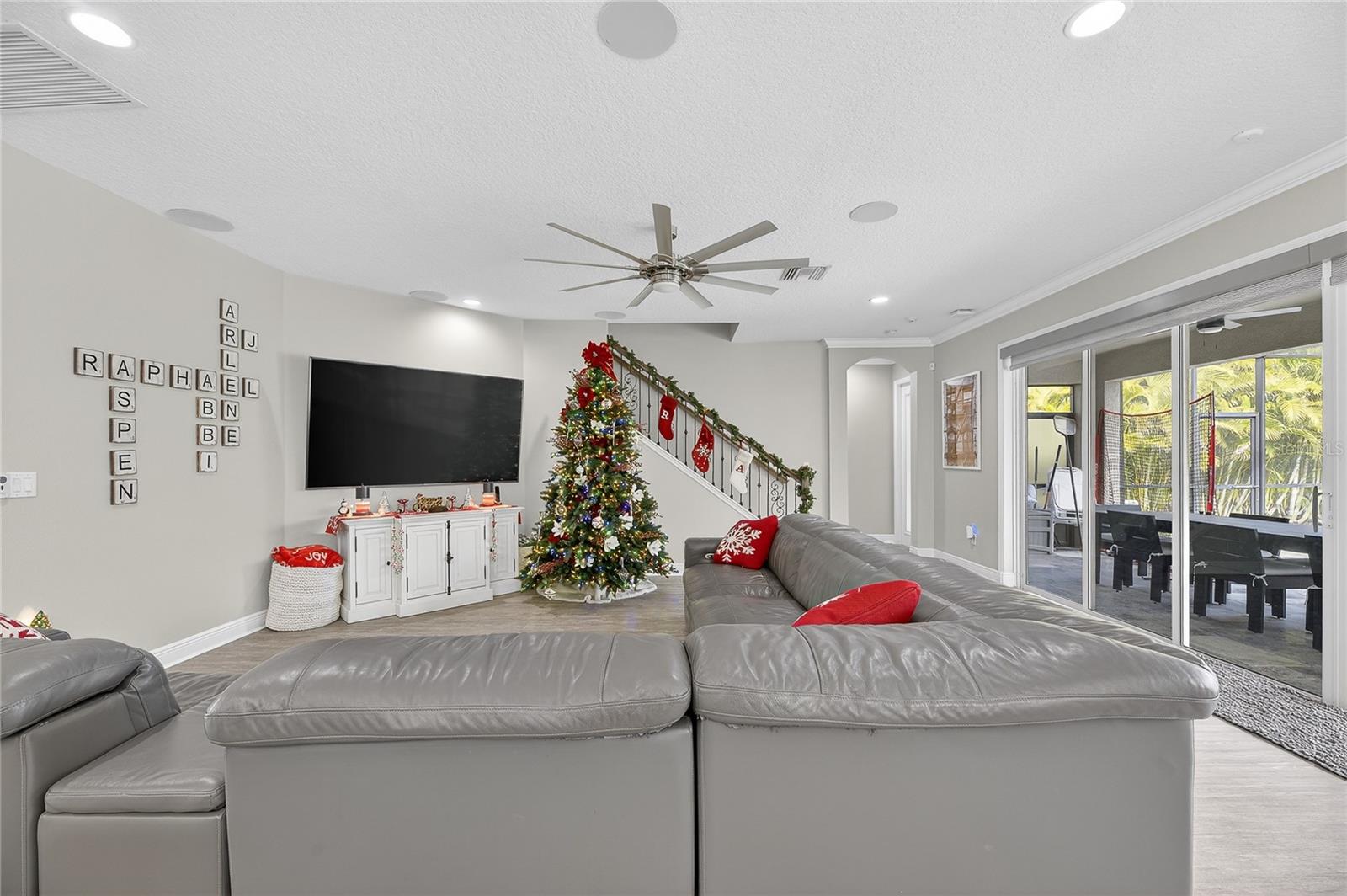 Image 35 of 100 For 7424 Paradiso Drive