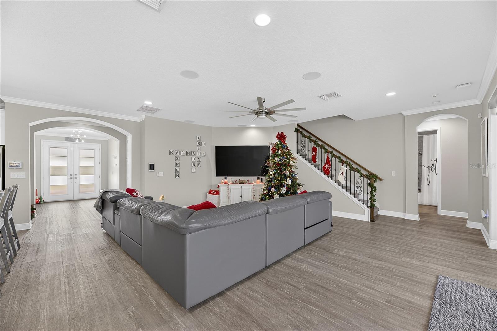 Image 36 of 100 For 7424 Paradiso Drive