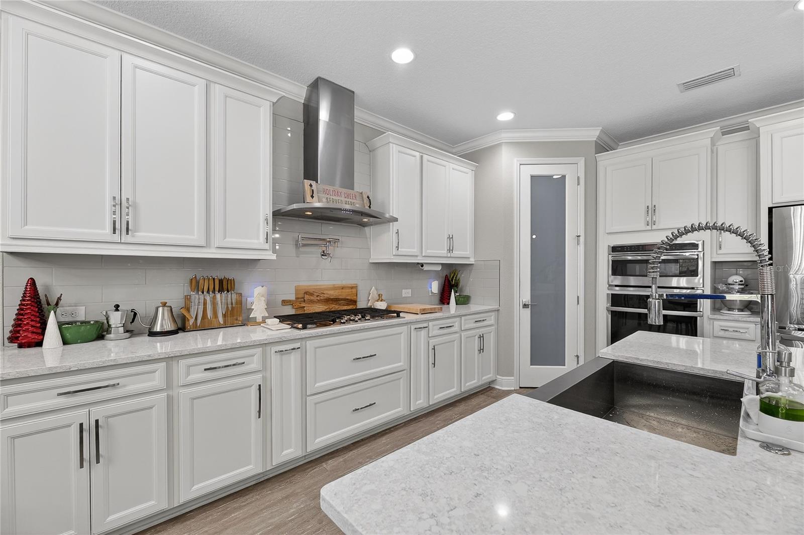 Image 44 of 100 For 7424 Paradiso Drive