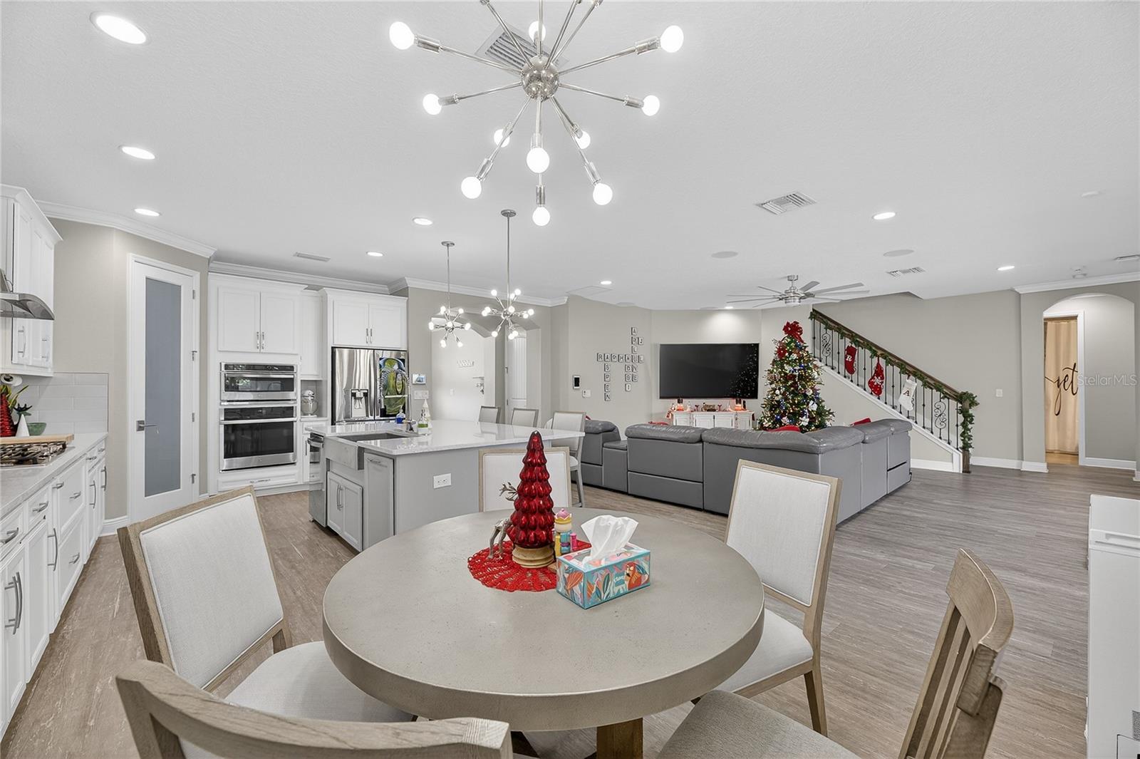 Image 47 of 100 For 7424 Paradiso Drive