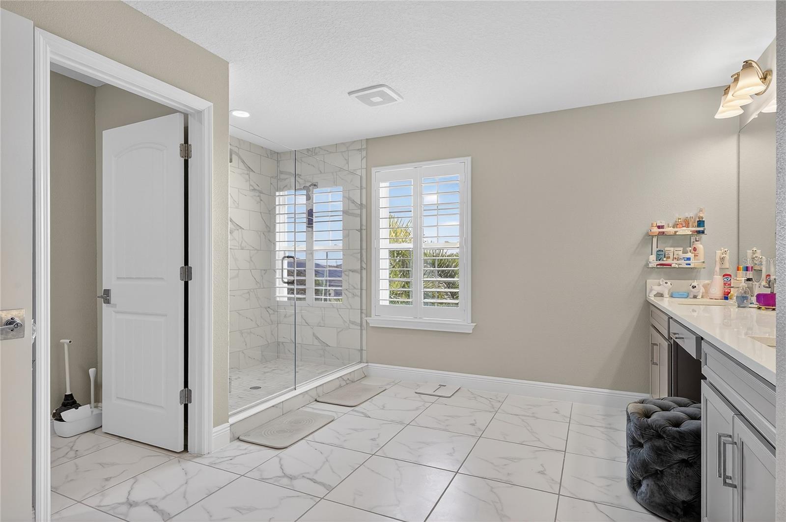 Image 83 of 100 For 7424 Paradiso Drive