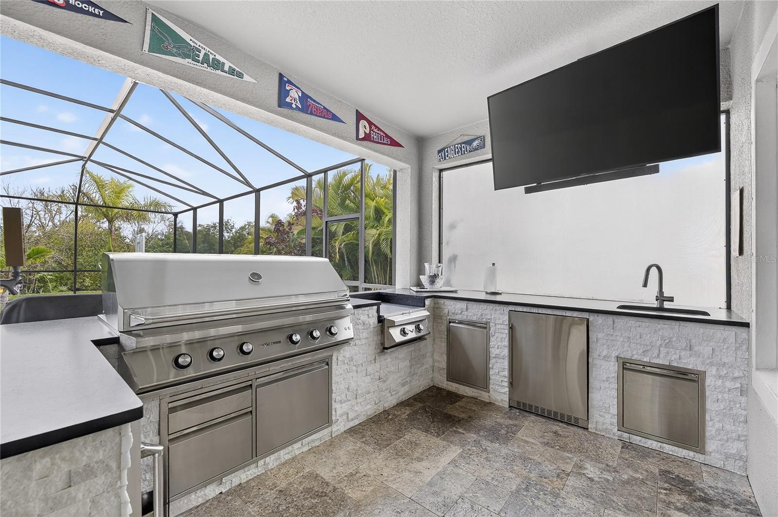 Image 9 of 100 For 7424 Paradiso Drive