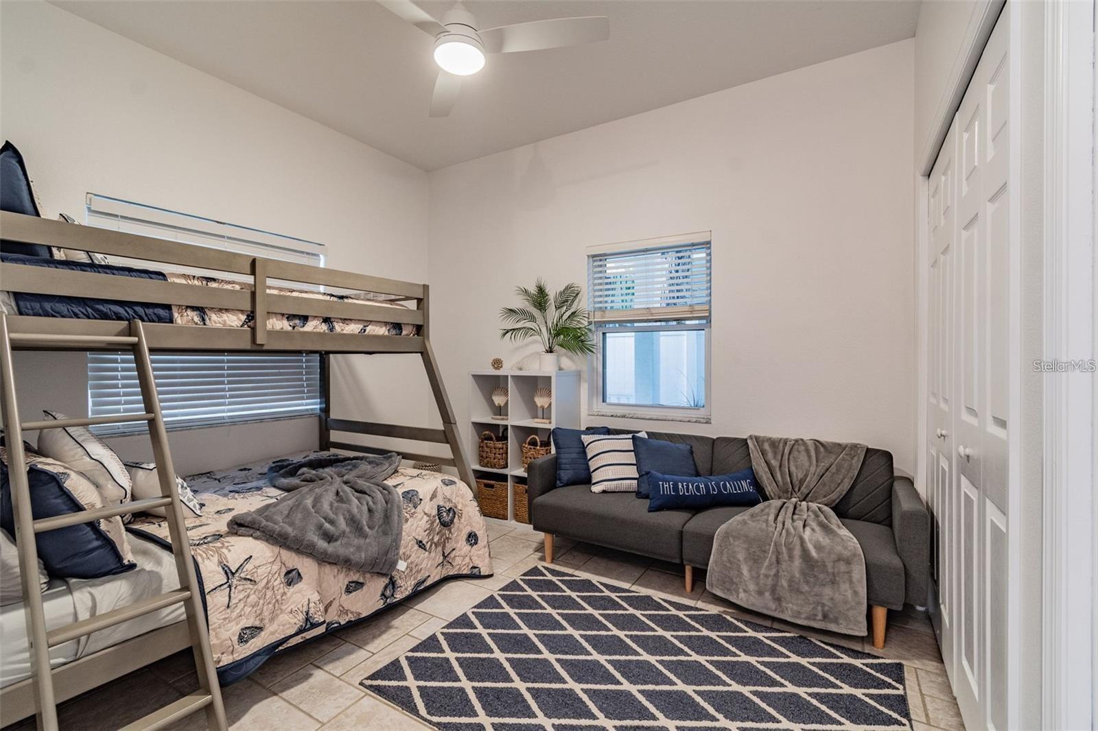 Image 9 of 22 For 1828 Sunrise Boulevard