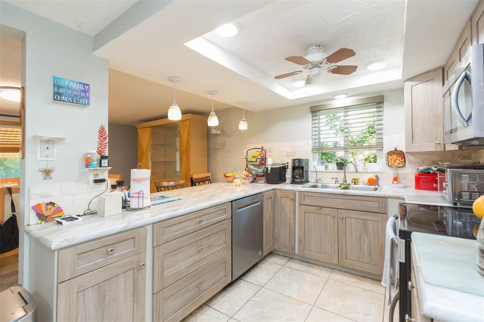 Image 11 of 22 For 7906 Cherrytree Lane