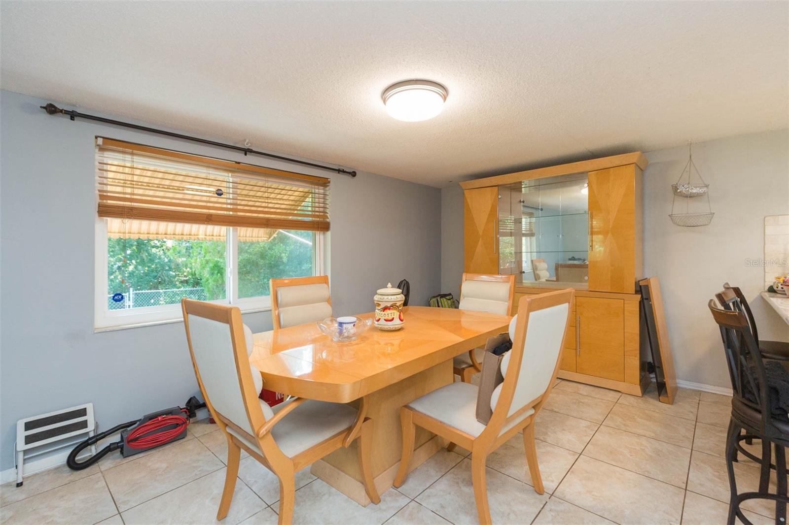 Image 12 of 22 For 7906 Cherrytree Lane