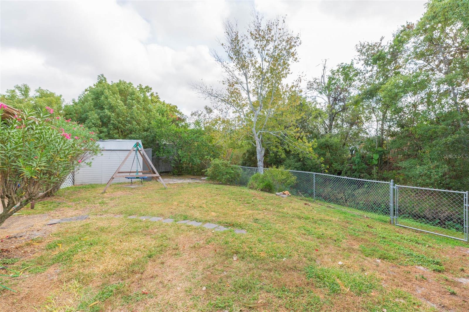 Image 18 of 22 For 7906 Cherrytree Lane