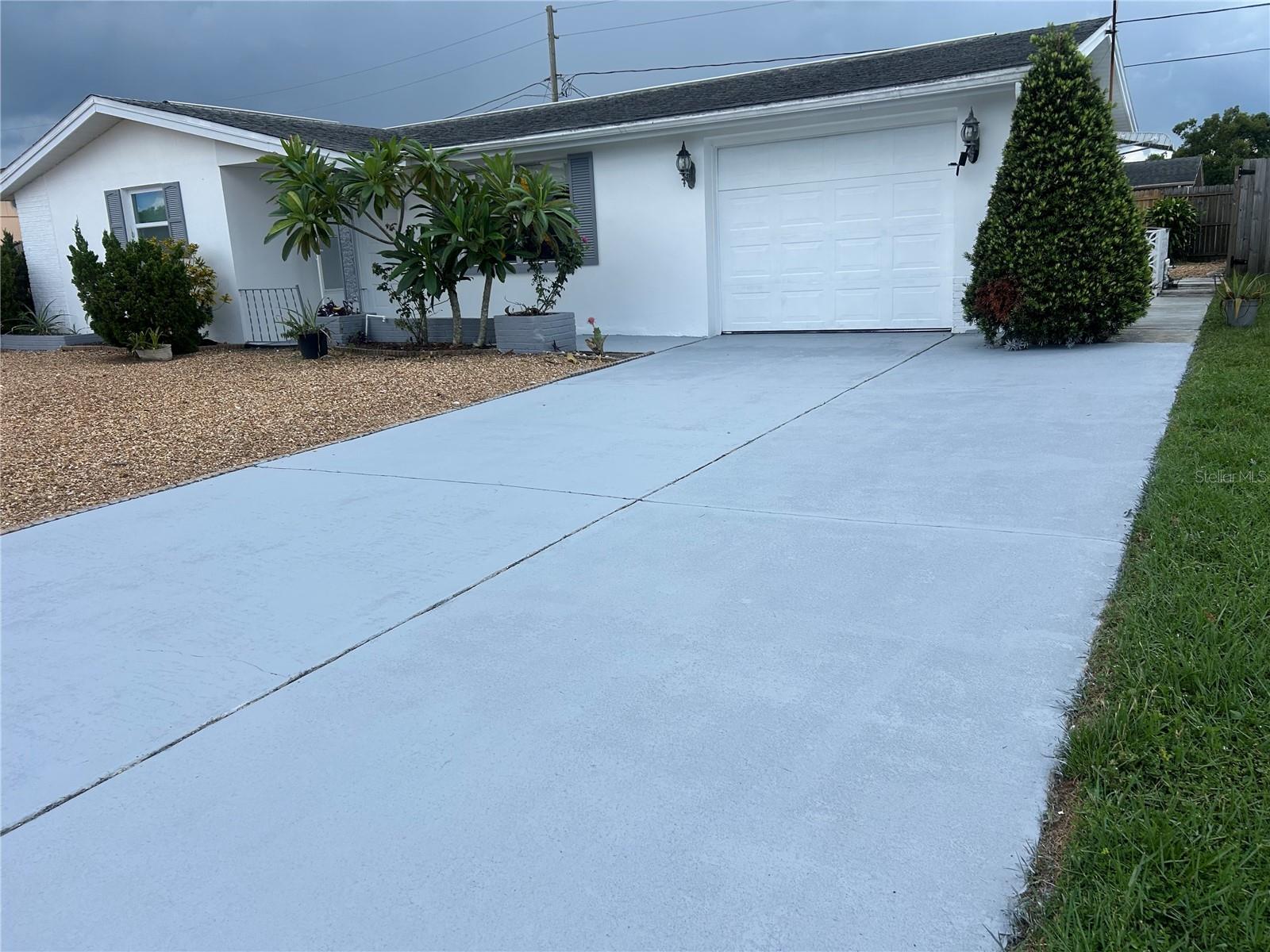 Image 2 of 9 For 5724 Mosaic Drive