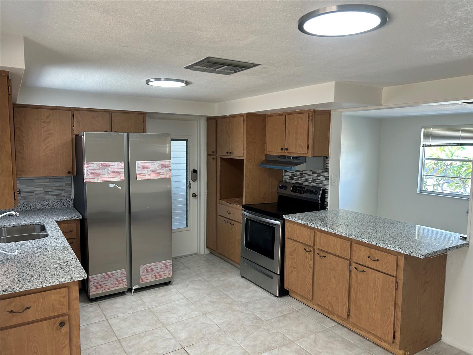 Image 3 of 9 For 5724 Mosaic Drive