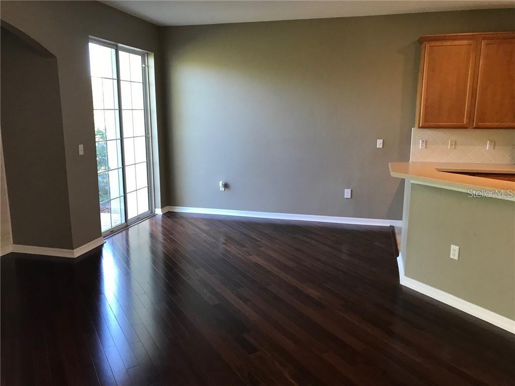 Image 10 of 27 For 7542 Red Mill Circle