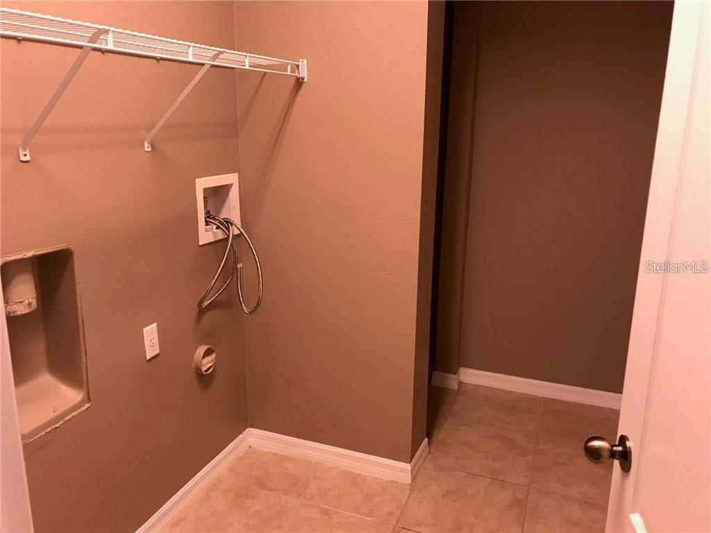 Image 24 of 27 For 7542 Red Mill Circle