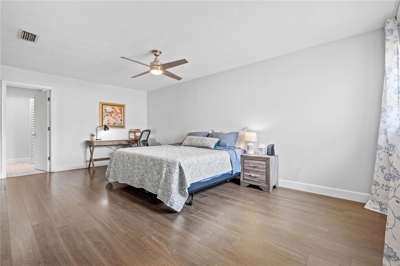 Image 13 of 58 For 1318 Moreland Drive 105